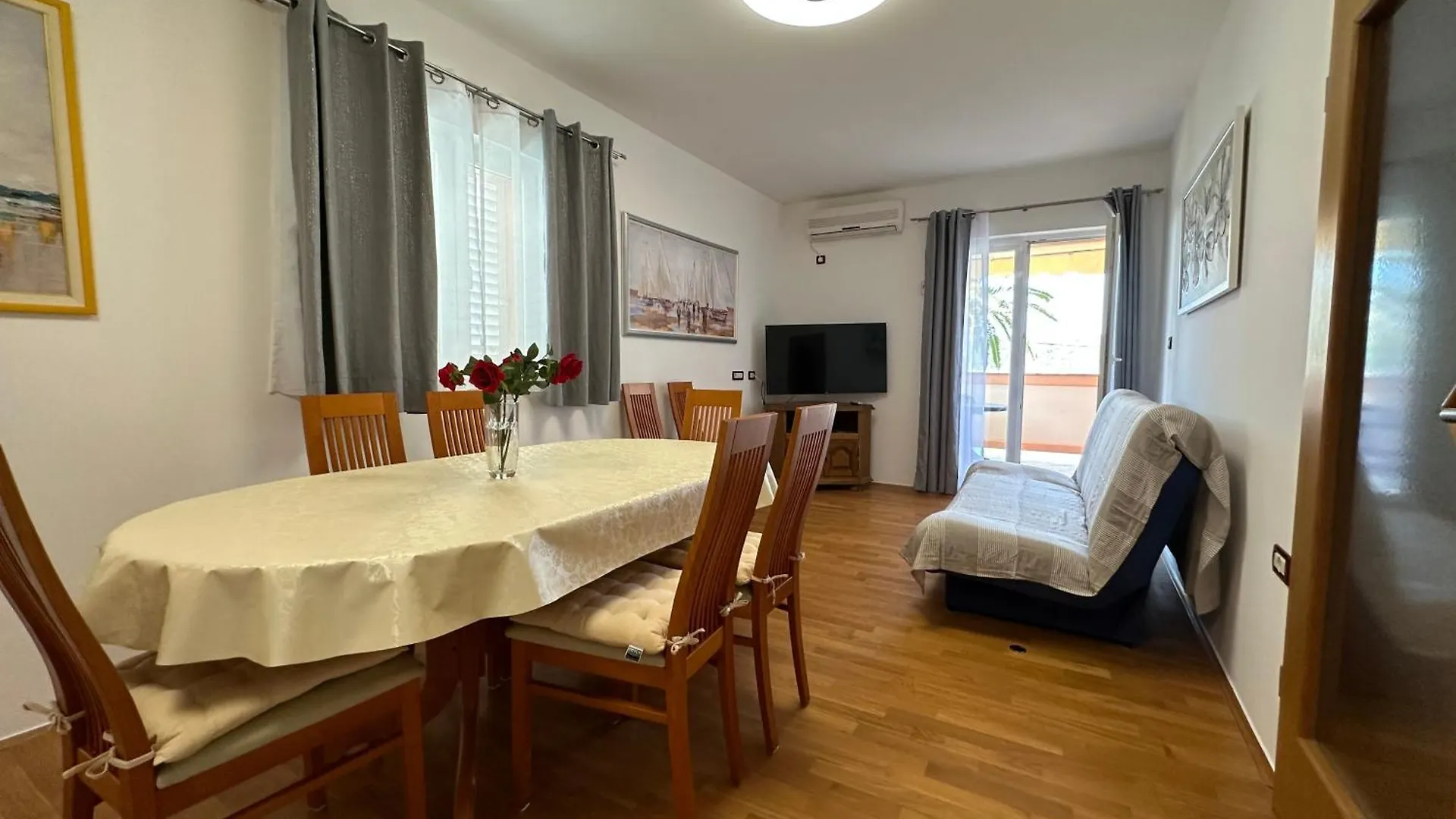Apartmani Neda I Sime Rab Town