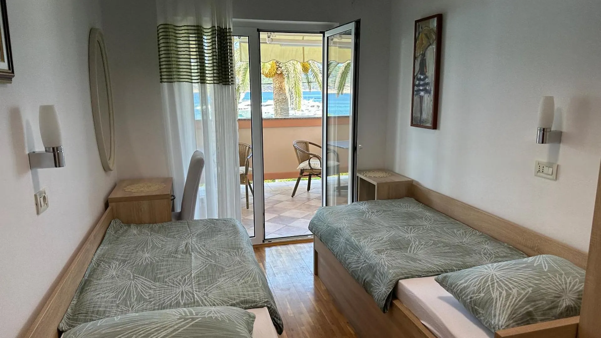 Apartmani Neda I Sime Rab Town