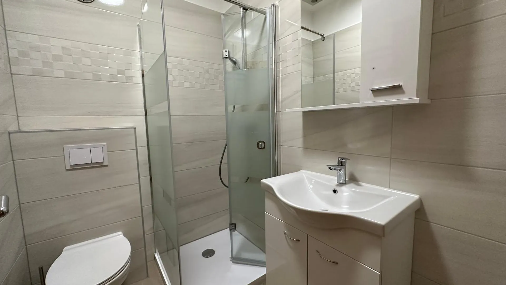 Apartment Apartmani Neda I Sime Rab Town
