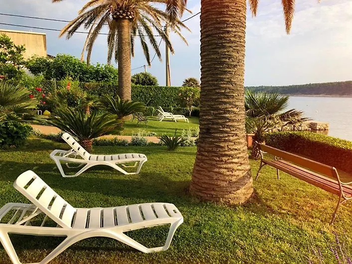 Apartmani Neda I Sime Rab Town 0*,